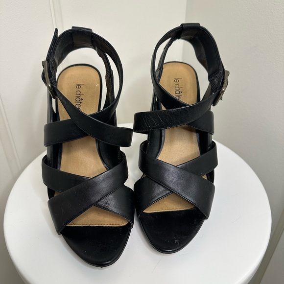 Le Chateau Leather Strapped Heels - Picture 3 of 6